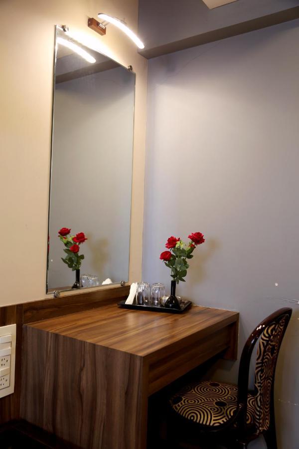 Hotel Sea Shore Navi Mumbai Exterior photo